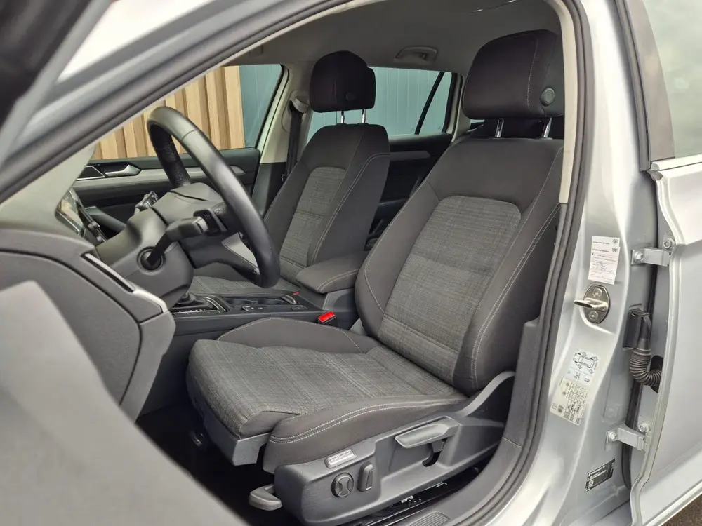 Volkswagen Passat Variant 1.5 TSI Business DSG | Virtual | LED | Elek. Achterklep Passat Variant 1.5 TSI Business DSG | Virtual | L uit 2021, foto 8
