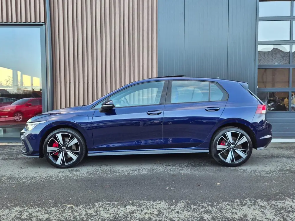 Volkswagen Golf 1.4 EHybrid GTE 245pk | BTW | Pano | Trekhaak | LED | Stuur- Stoelverw. Golf 1.4 eHybrid GTE 245pk | BTW | Pano | Trekhaa uit 2022, foto 4