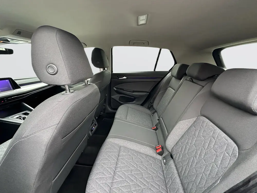 Volkswagen Golf 8 1.5 eTSI Life Business DSG Mild Hybrid Ele uit 2023, foto 11