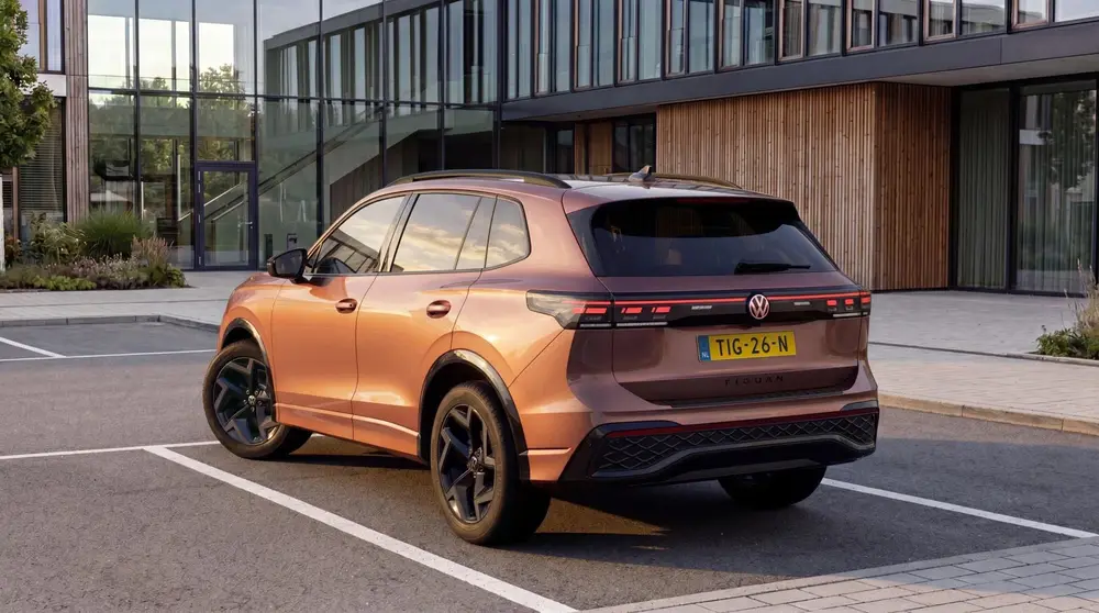 Volkswagen Tiguan 1.5 eHybrid 204pk DSG Edition 20 | R-Line uit 2026, foto 14