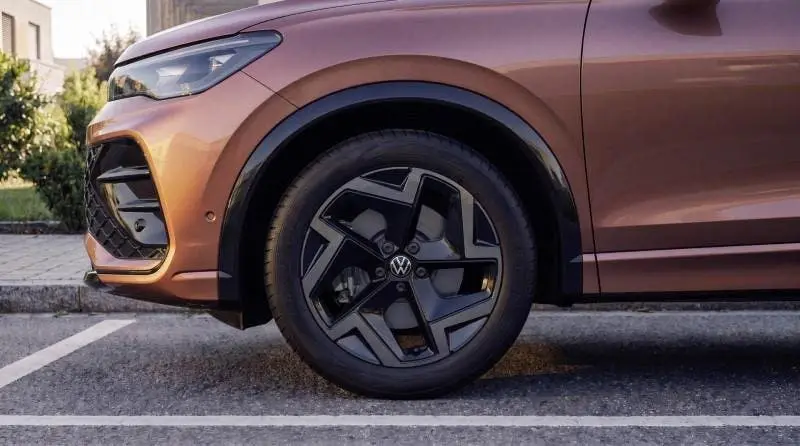 Volkswagen Tiguan 1.5 eHybrid 204pk DSG Edition 20 | R-Line uit 2026, foto 16