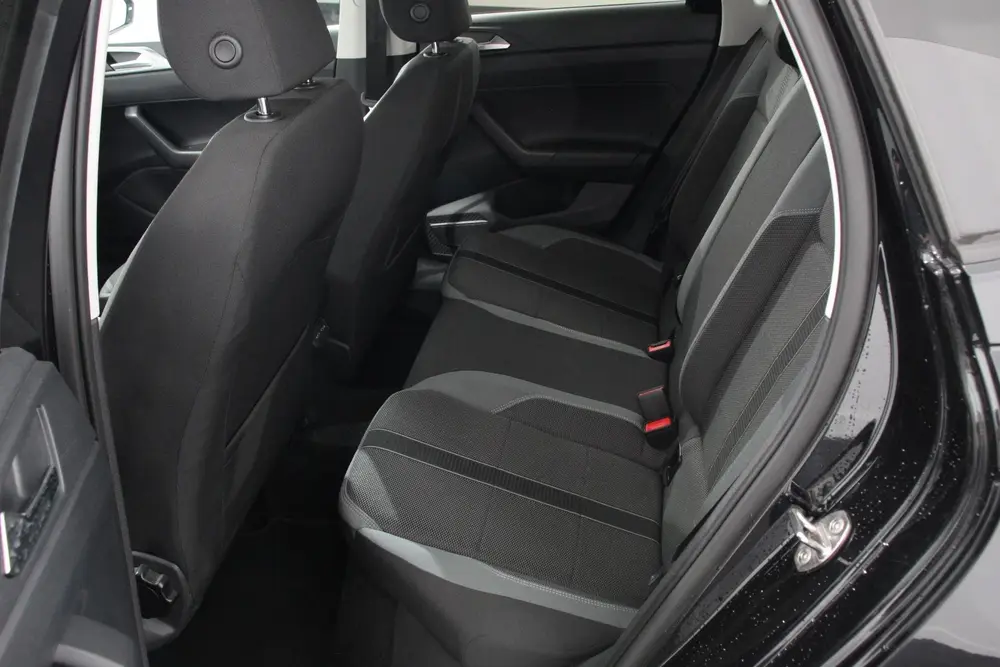 Volkswagen Polo 1.0 TSI 110 pk DSG Highline Navigatie Apple uit 2020, foto 11