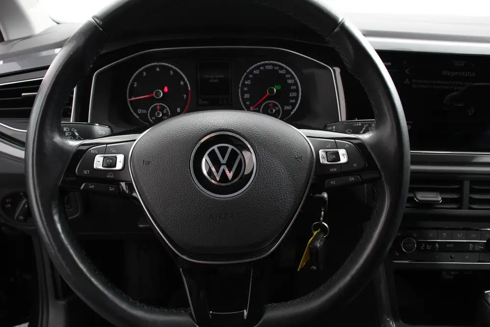 Volkswagen Polo 1.0 TSI 110 pk DSG Highline Navigatie Apple uit 2020, foto 14