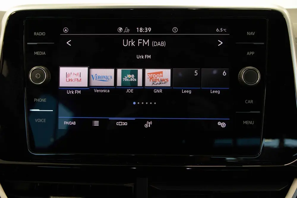 Volkswagen T-Roc 1.5TSi R-Line Edition|CArplay|AdapCruiseCon uit 2024, foto 15