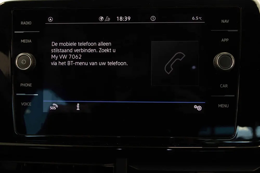 Volkswagen T-Roc 1.5TSi R-Line Edition|CArplay|AdapCruiseCon uit 2024, foto 17