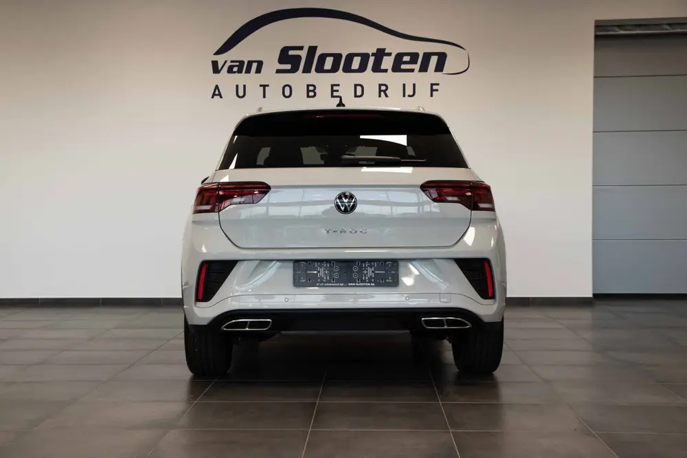 Volkswagen T-Roc 1.5TSi R-Line Edition|CArplay|AdapCruiseCon uit 2024, foto 5