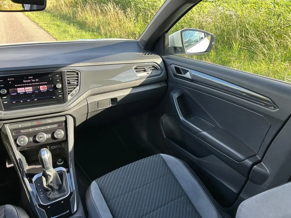 Volkswagen T-Roc 1.5 TSI Sport | R-Line | LED | Adaptieve Cr uit 2019, foto 9