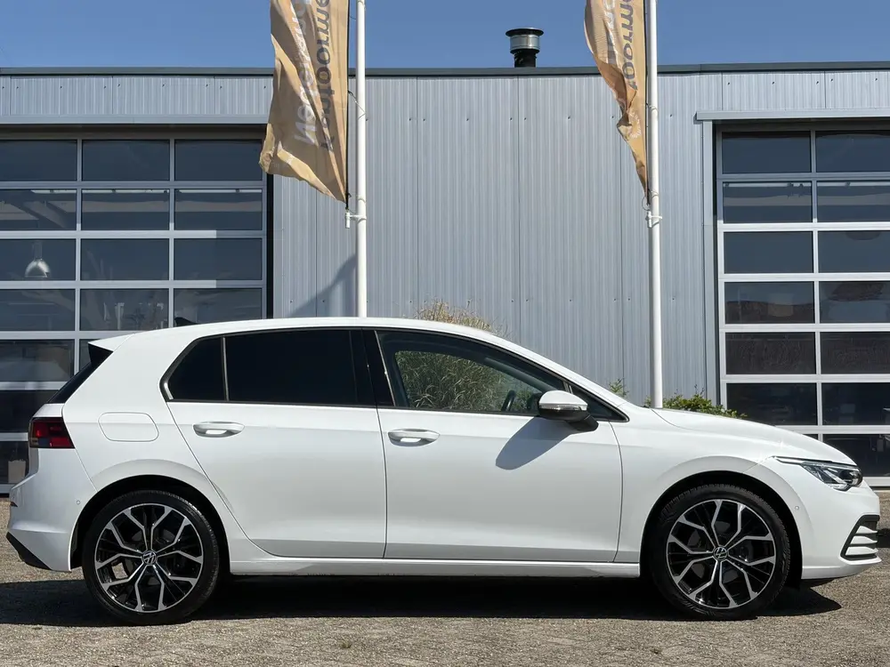 Volkswagen Golf 1.5 eTSI Style 150pk DSG | Virtual Cockpit | uit 2020, foto 5