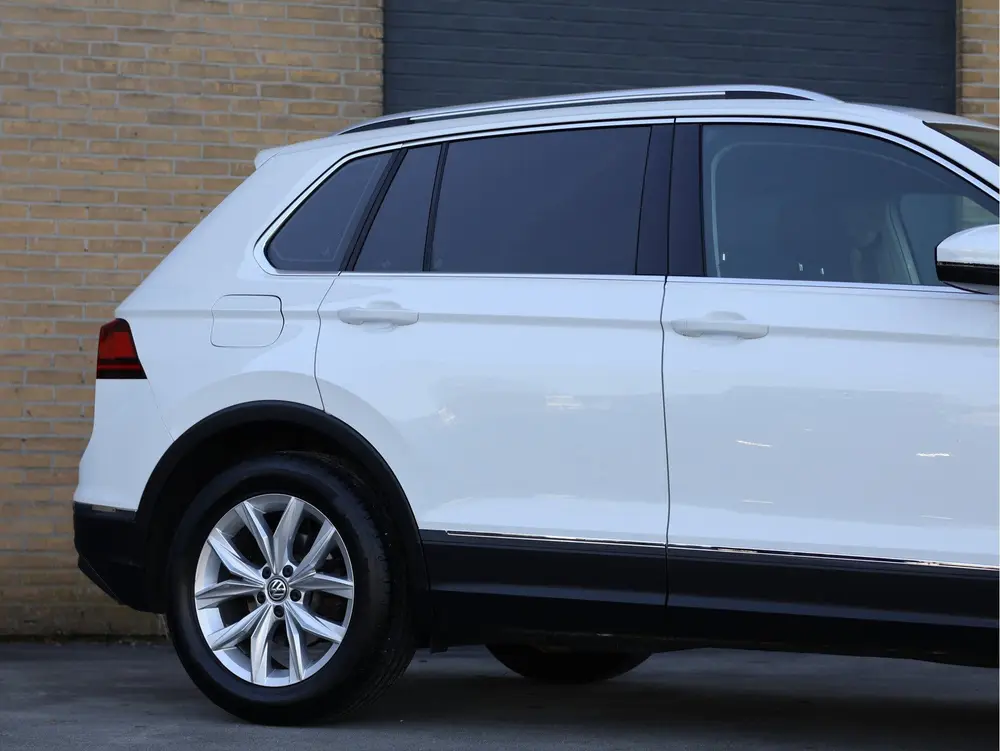 Volkswagen Tiguan 1.5 TSI Highline DSG | LED | ACC | Navi | uit 2020, foto 17