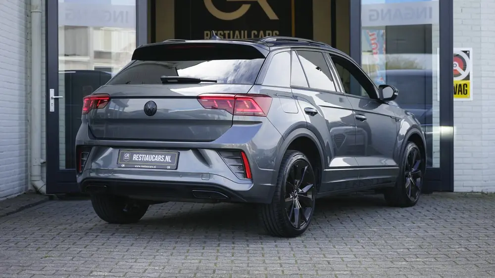 Volkswagen T-Roc R-Line 1.5 TSI BLACK STYLE-AUTOMAAT-ACC-CAM uit 2022, foto 7
