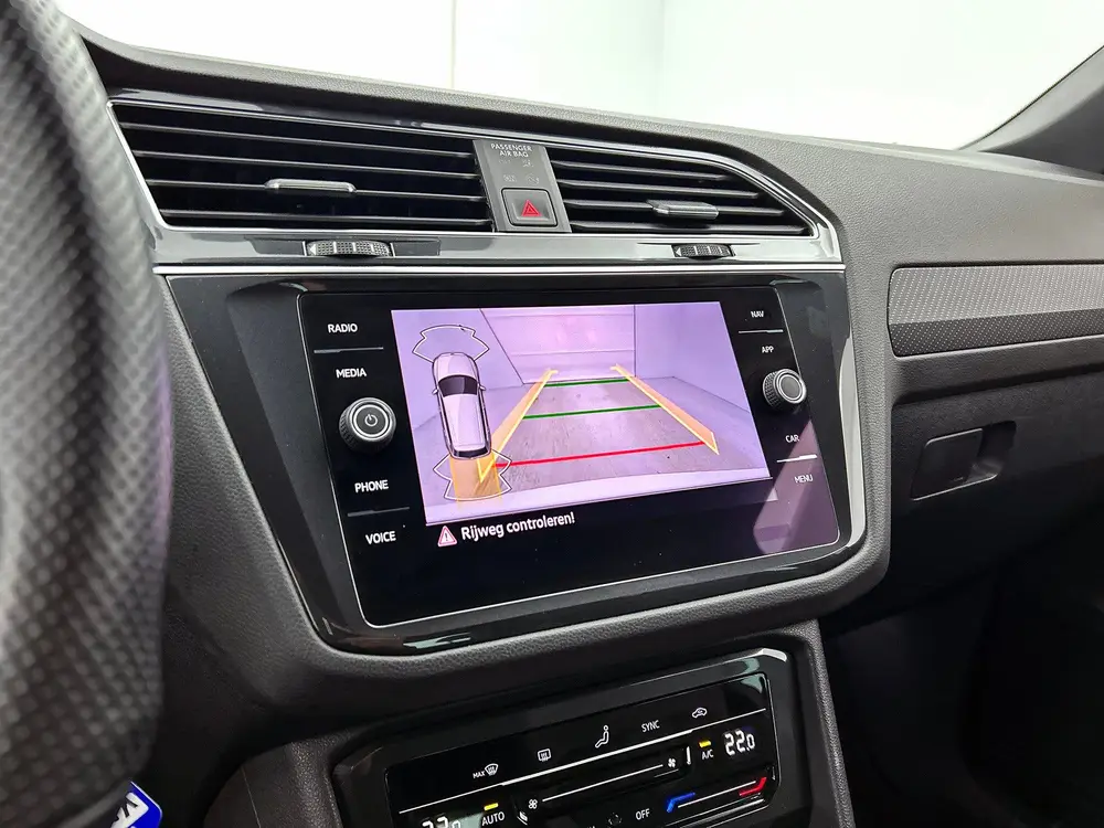 Volkswagen Tiguan 1.5 TSI R-Line | Camera | Adaptive Cruise uit 2022, foto 19