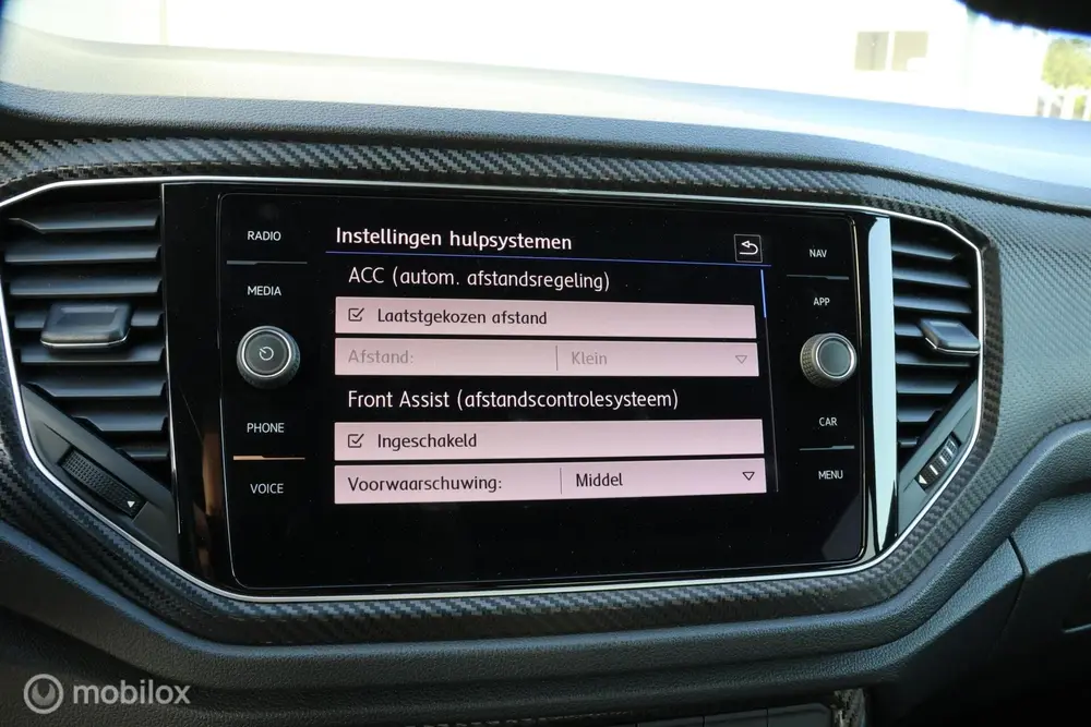 Volkswagen T-Roc 1.5 TSI DSG R-Line I Camera | ACC | LED uit 2019, foto 10
