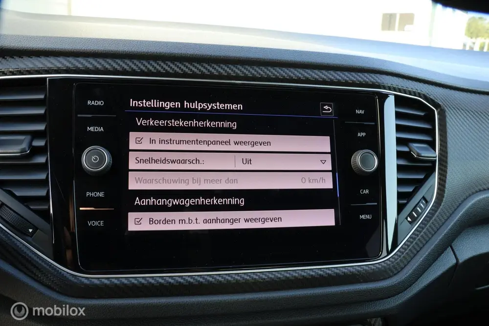 Volkswagen T-Roc 1.5 TSI DSG R-Line I Camera | ACC | LED uit 2019, foto 14