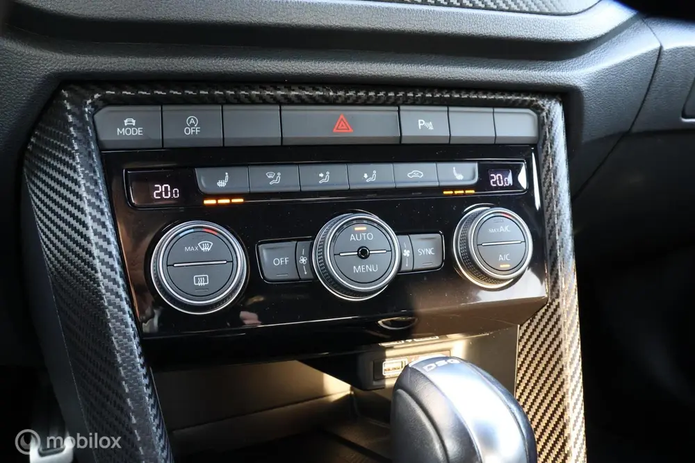 Volkswagen T-Roc 1.5 TSI DSG R-Line I Camera | ACC | LED uit 2019, foto 18