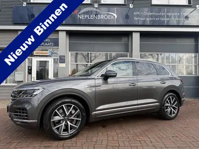Volkswagen Touareg 3.0 TSi eHybrid 4MOTION km 48.000 nap 1e uit 2021