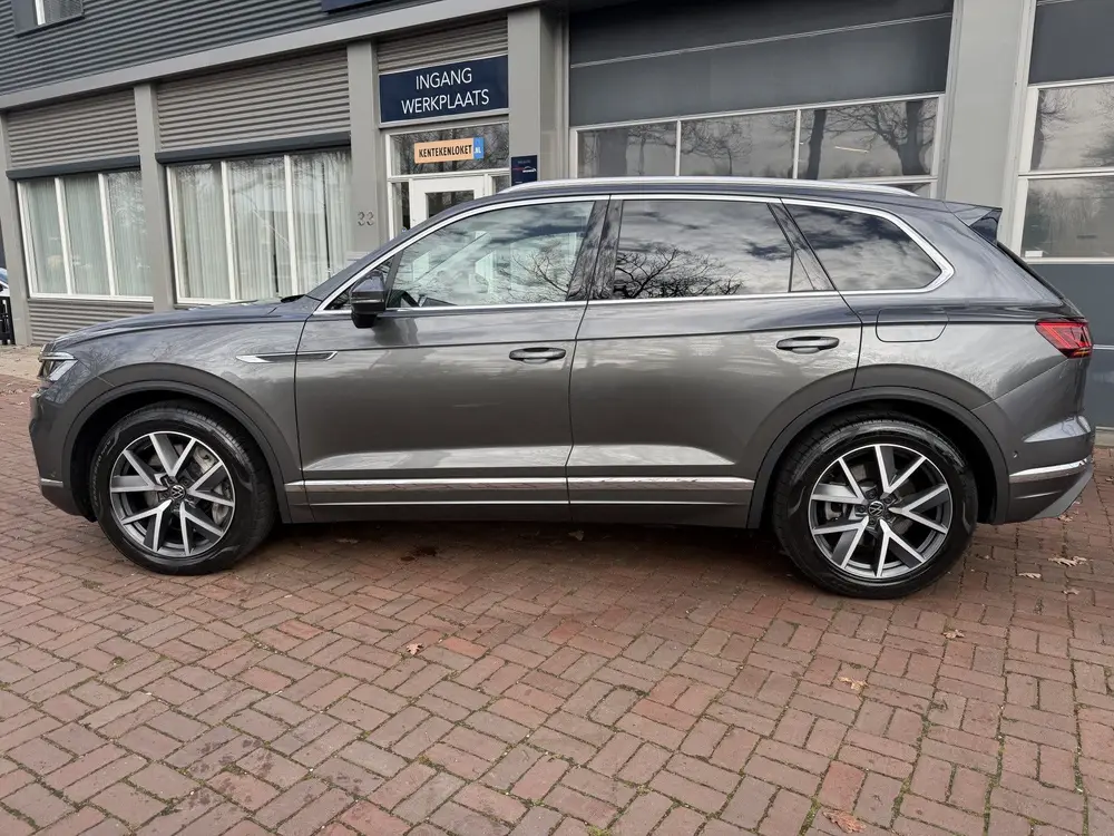 Volkswagen Touareg 3.0 TSi eHybrid 4MOTION km 48.000 nap 1e uit 2021, foto 4