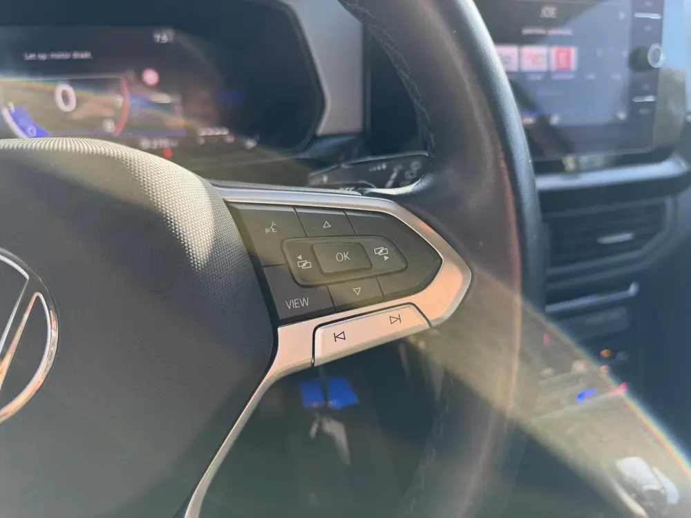 Volkswagen T-Cross 1.0 TSI Life Edition | Clima | Adaptive C uit 2024, foto 10