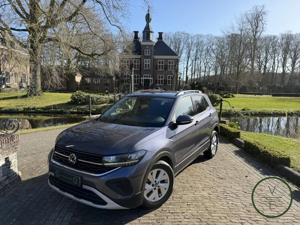 Volkswagen T-Cross 1.0 TSI Life Edition | Clima | Adaptive | uit 2024
