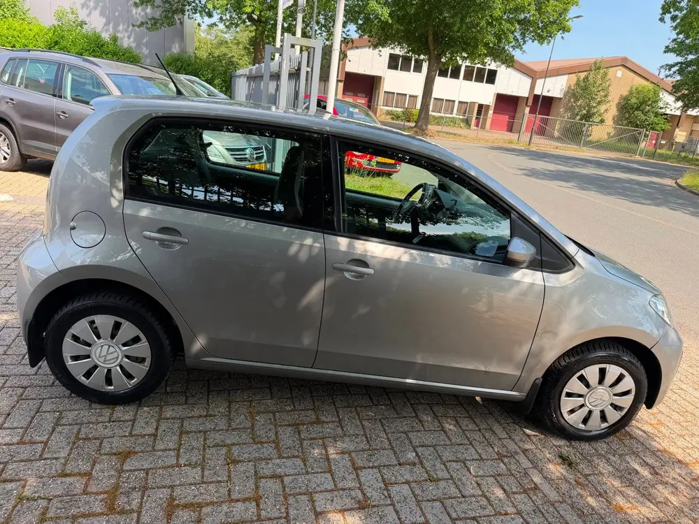 Volkswagen Up! 1.0 high up! R-Line 5 deurs, camera, clima, c uit 2022, foto 19