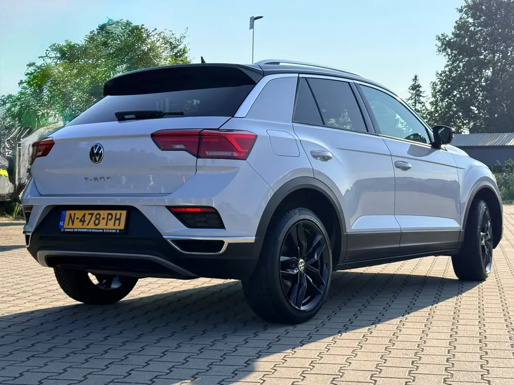 Volkswagen T-Roc 1.5 TSI DSG Style Digi Dash , afneembare tr uit 2021, foto 2