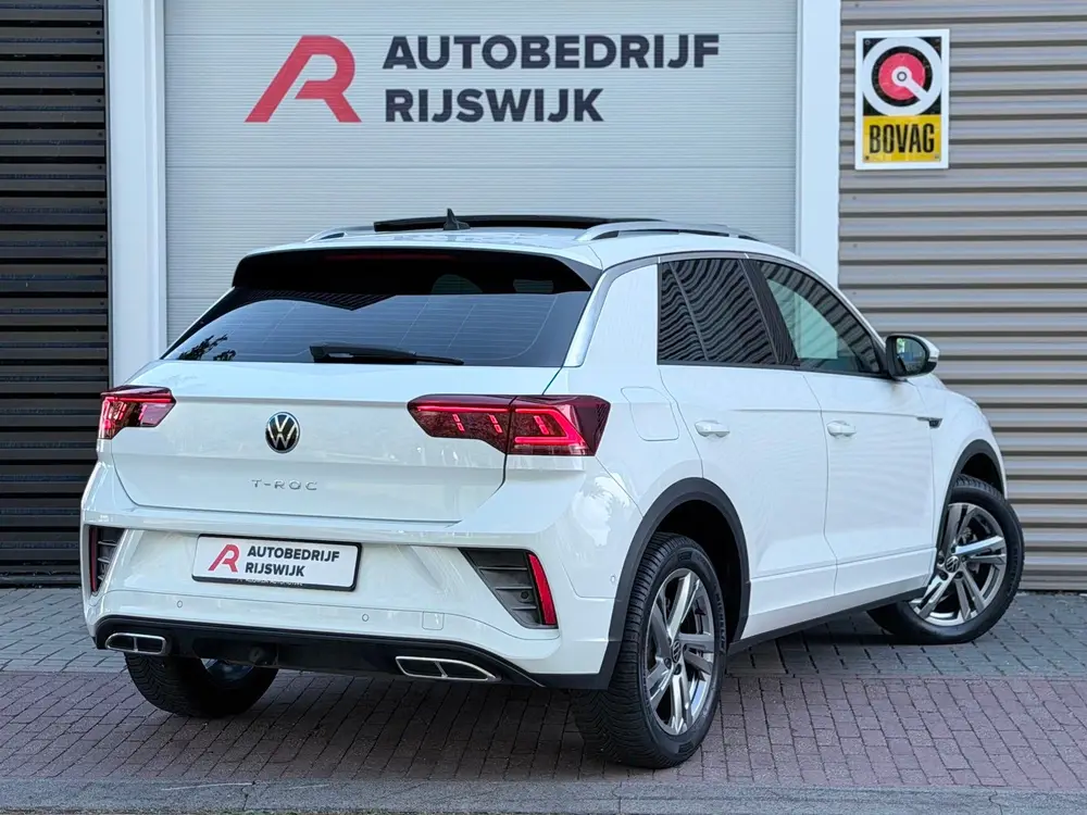Volkswagen T-Roc 1.5 TSI 3xR-Line Pano/Keyless/Camera uit 2022, foto 4
