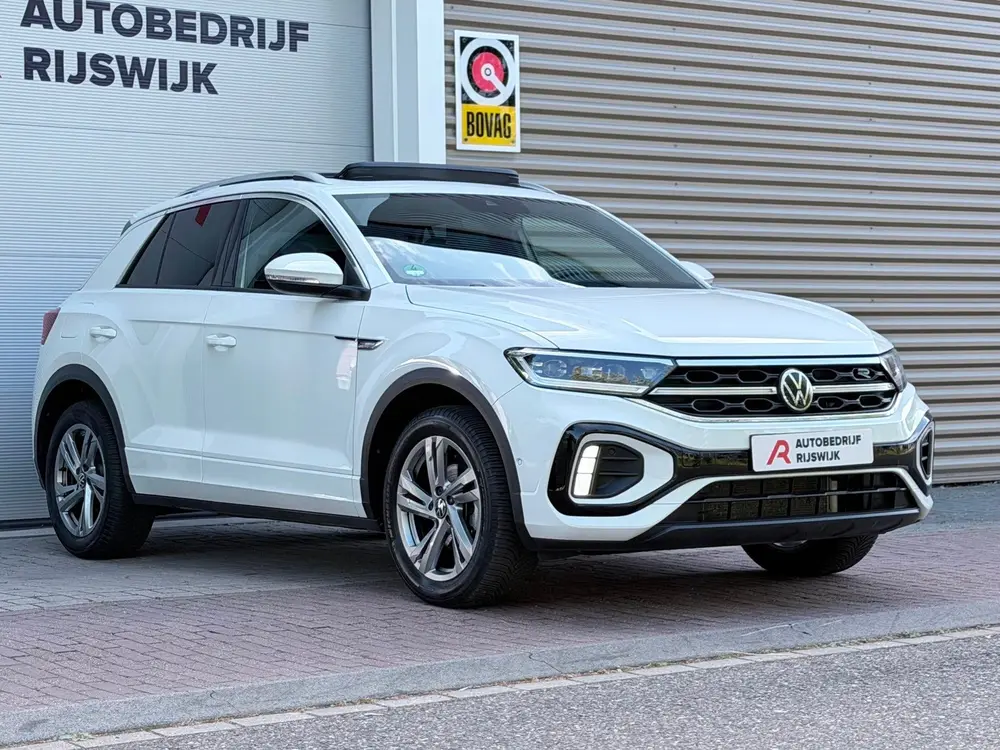 Volkswagen T-Roc 1.5 TSI 3xR-Line Pano/Keyless/Camera uit 2022, foto 8