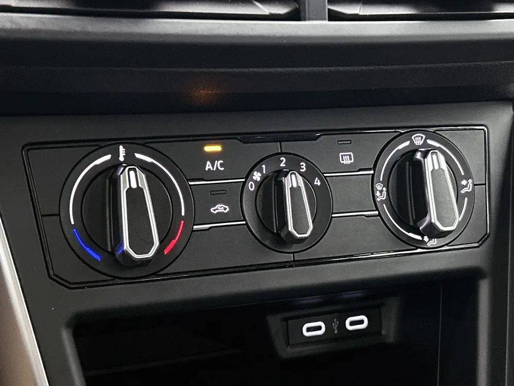 Volkswagen Polo 1.0 TSI Life 95pk | Airco | Parkeer sensoren uit 2022, foto 19