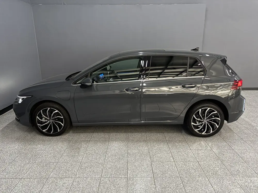 Volkswagen Golf 1.4 eHybrid Pano|Carplay|Camera|204pk uit 2024, foto 10