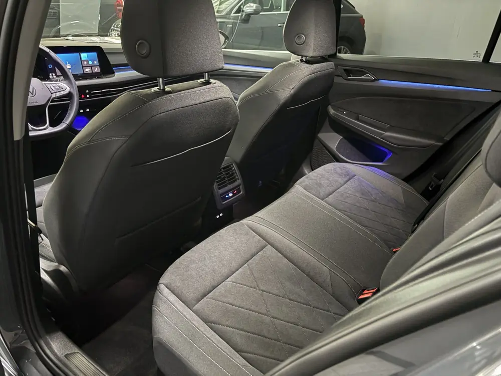 Volkswagen Golf 1.4 eHybrid Pano|Carplay|Camera|204pk uit 2024, foto 19