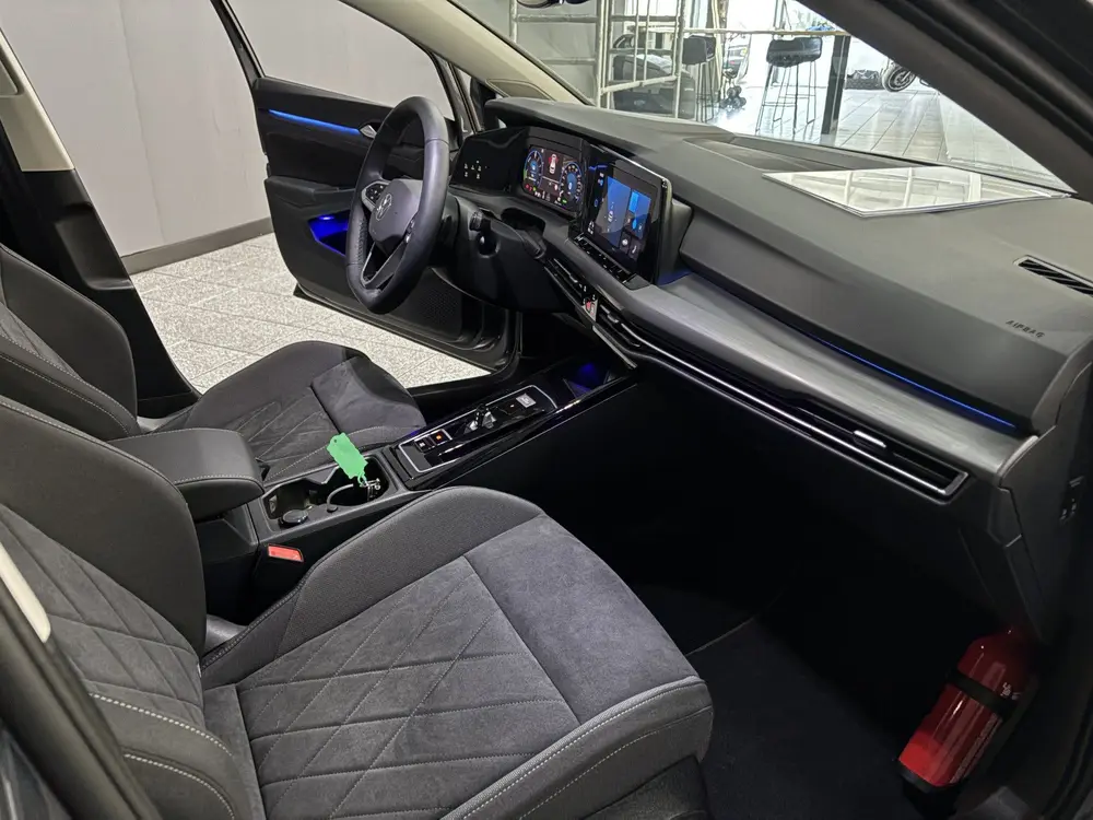 Volkswagen Golf 1.4 eHybrid Pano|Carplay|Camera|204pk uit 2024, foto 3
