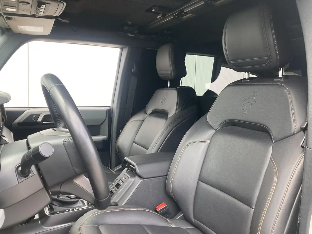 Ford Bronco 2.3 Ecoboost 275 pk 4WD Badlands Grijs Kenteken uit 2022, foto 17