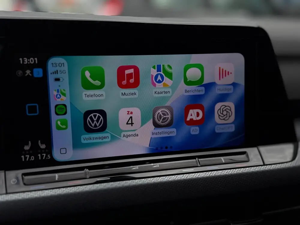 Volkswagen Golf 1.0 TSI Life,TrekhaakAutomaat,Airco,Carplay uit 2023, foto 14