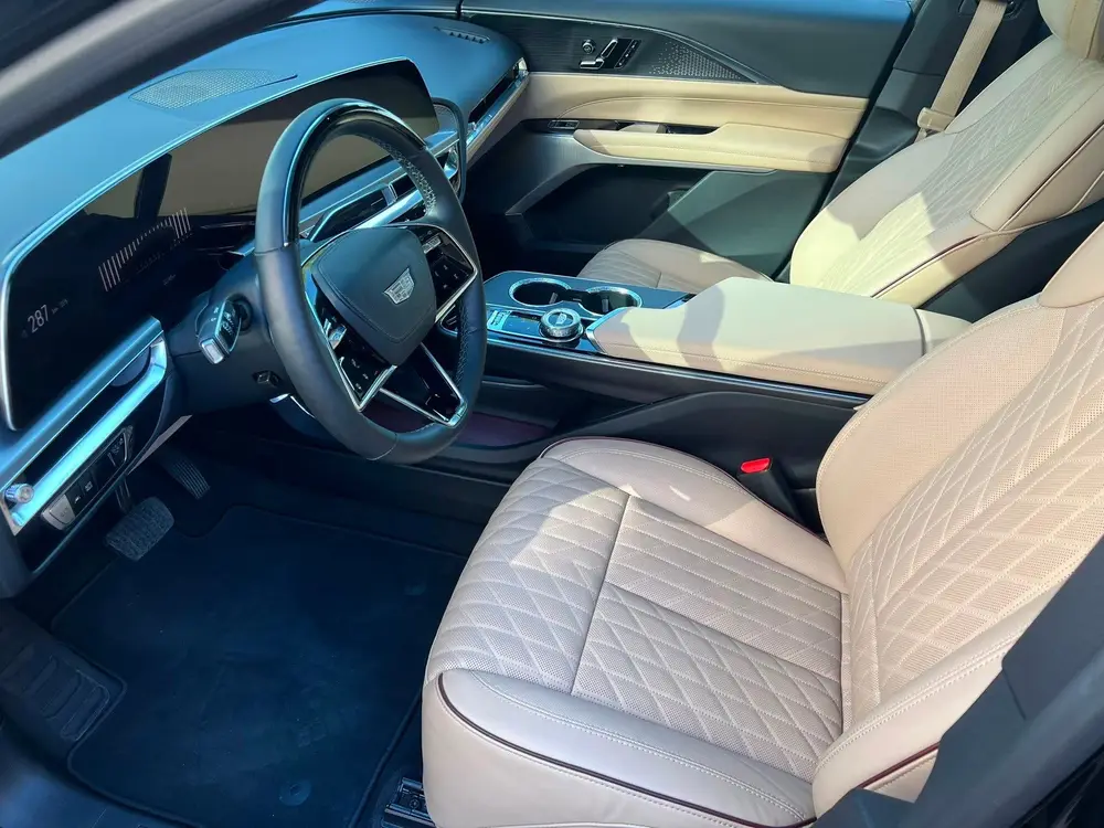Cadillac Lyriq Sport uit 2024, foto 11