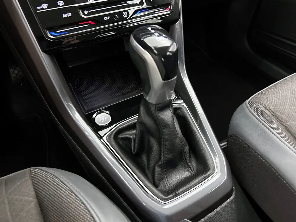Volkswagen T-Cross 1.0 TSI R-Line | Camera | Adapative Cruis uit 2022, foto 17