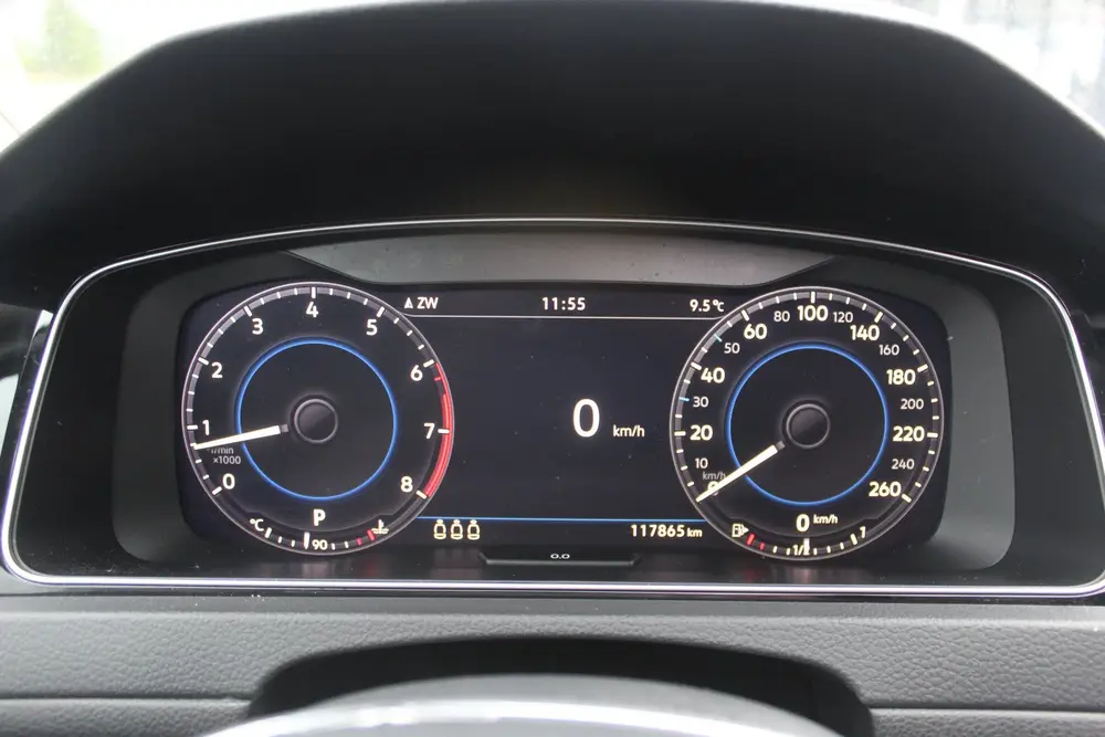 Volkswagen Golf 1.5 TSI Highline R-line Automaat Panoramadak uit 2019, foto 18