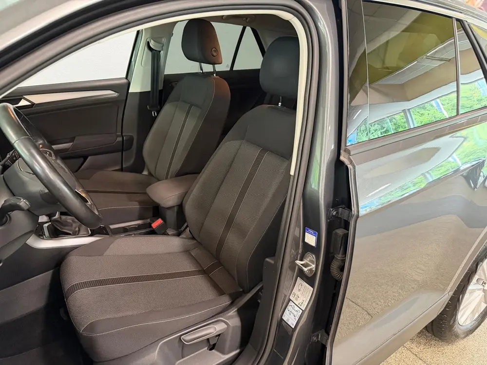 Volkswagen T-Roc 1.5 TSI Life Business LED-ACC-NAVI-APPLE CA uit 2023, foto 11