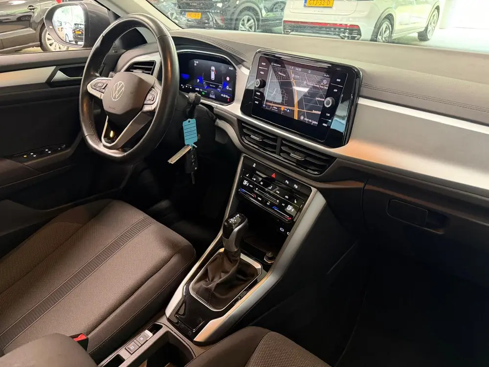 Volkswagen T-Roc 1.5 TSI Life Business LED-ACC-NAVI-APPLE CA uit 2023, foto 12