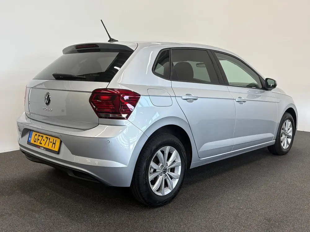 Volkswagen Polo 1.0 TSI 110pk DSG Highline Navigatie Apple C uit 2021, foto 8