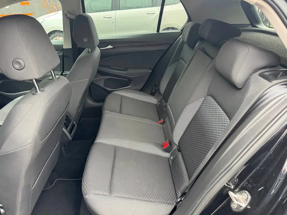 Volkswagen Golf 1.5 TSI Style | ALL-SEASON BANDEN | Met o.a. uit 2021, foto 19