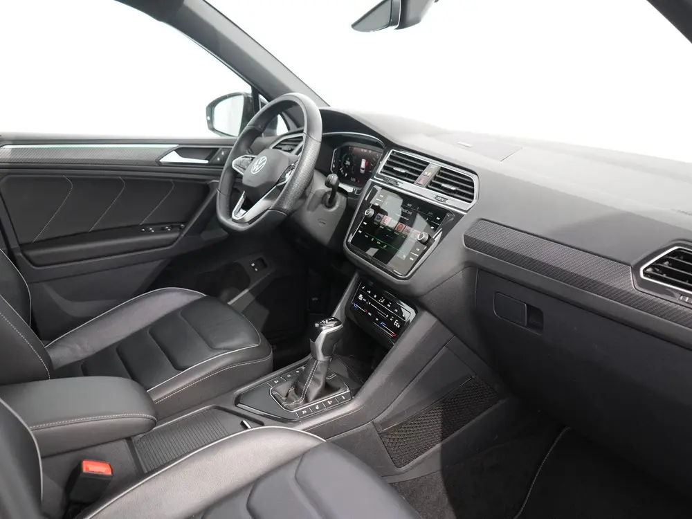 Volkswagen Tiguan 1.4 TSI eHybrid R-Line Business+ | Black s uit 2022, foto 3