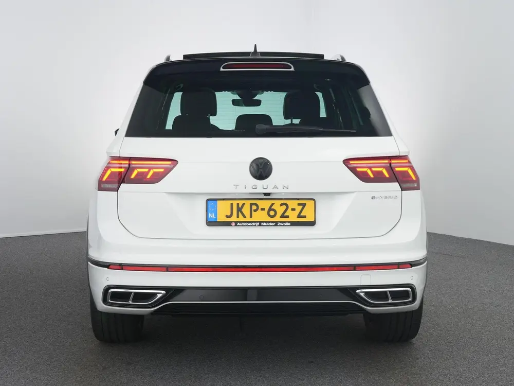 Volkswagen Tiguan 1.4 TSI eHybrid R-Line Business+ | Black s uit 2022, foto 6