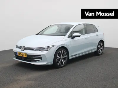 Volkswagen Golf 1.5 eHybrid Life Edition | Automaat | Naviga uit 2025