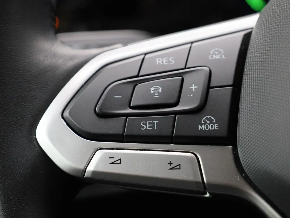 Volkswagen Golf 1.5 eHybrid Life Edition | Automaat | Naviga uit 2025, foto 18