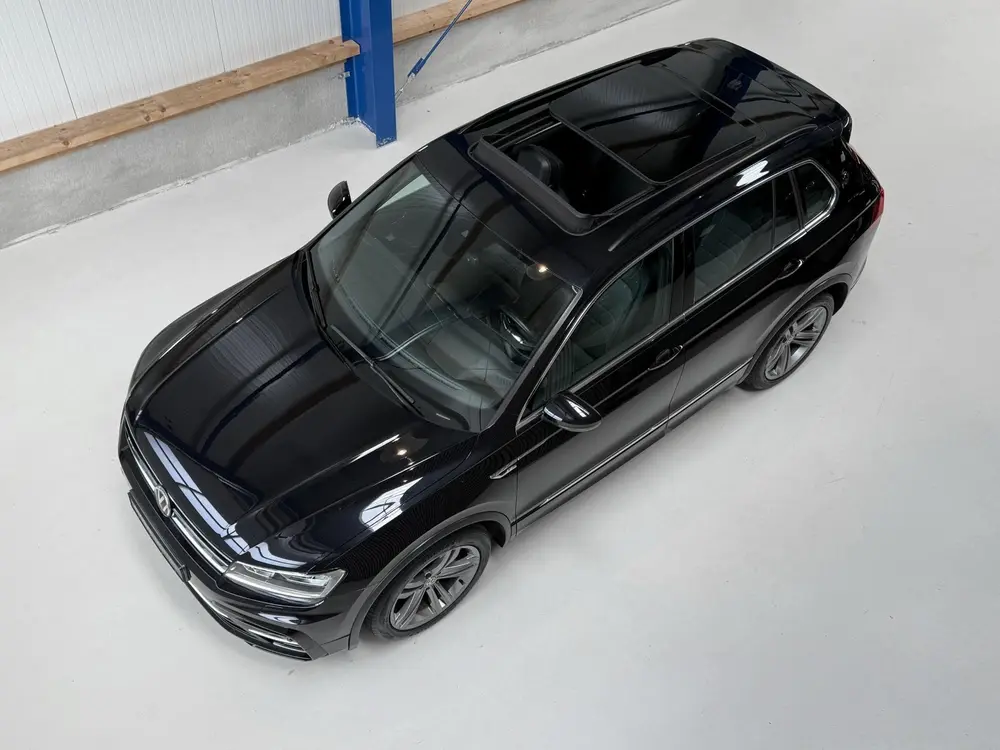 Volkswagen Tiguan 1.5 TSI ACT Highline R Line - PANORAMADAK uit 2019, foto 3