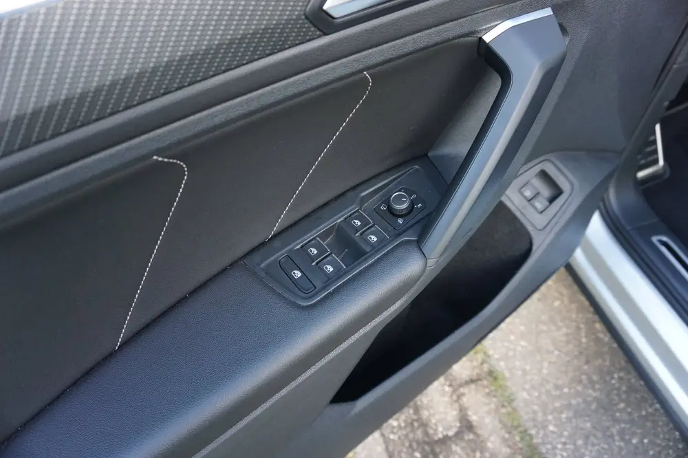 Volkswagen Tiguan 1.4 TSI eHybrid R-Line Trekhaak|Keyless|HU uit 2021, foto 10