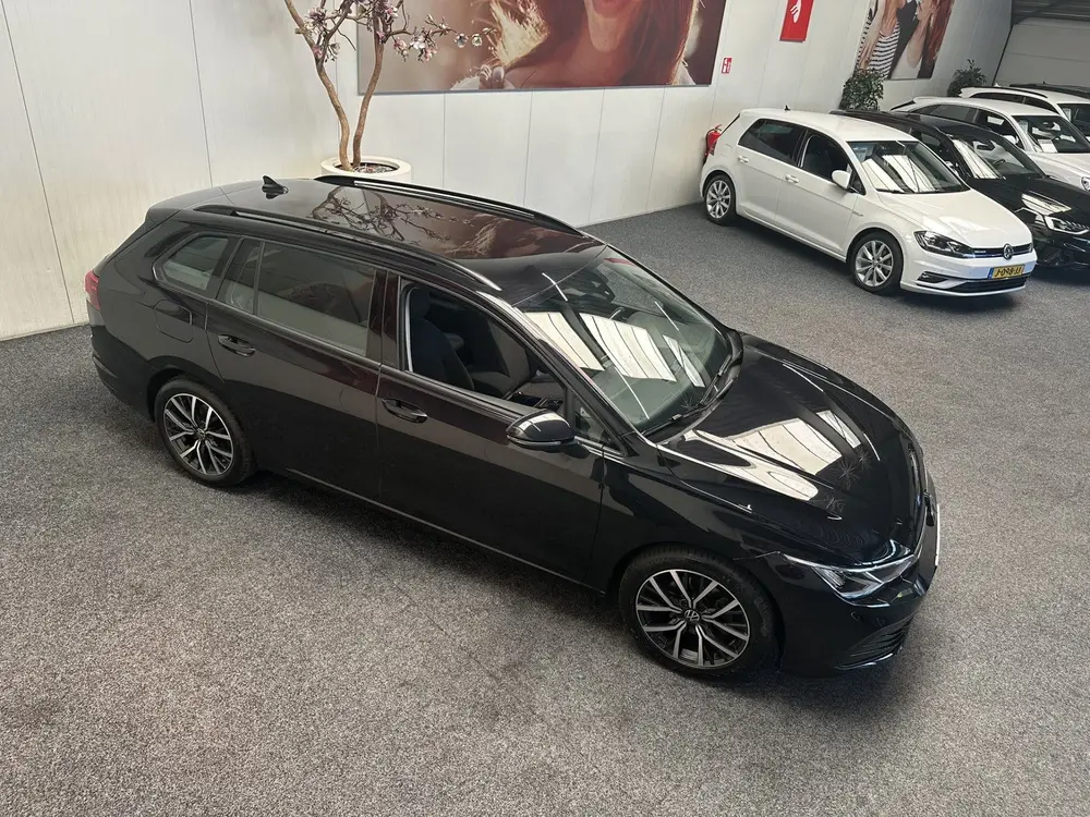 Volkswagen Golf Variant 1.0 eTSI LIFE BUSINESS ADAPTIVE CRUI uit 2022, foto 10