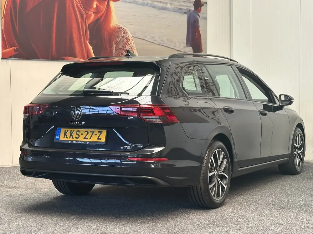 Volkswagen Golf Variant 1.0 eTSI LIFE BUSINESS ADAPTIVE CRUI uit 2022, foto 8