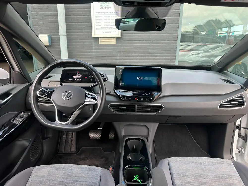 Volkswagen ID.3 Life 58 kWh/NAVI/CARPLAY/BTW-AUTO/NETTE STAA uit 2020, foto 2