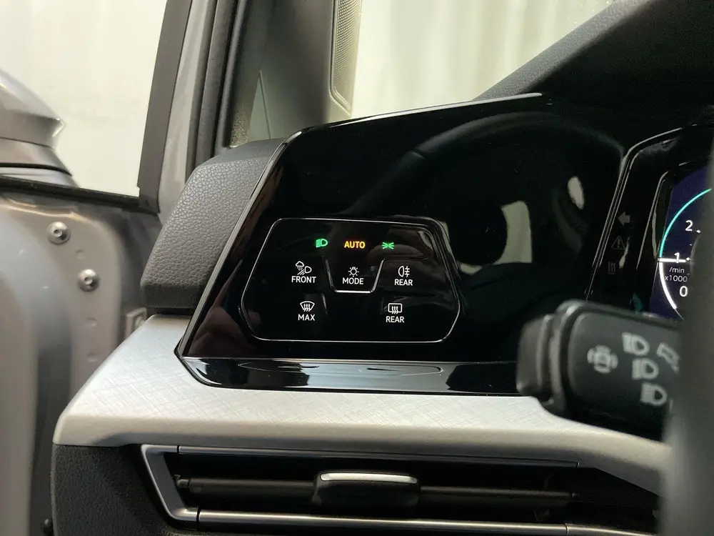 Volkswagen Golf Variant 1.5 TSI Life Business Sfeerverlichti uit 2021, foto 11