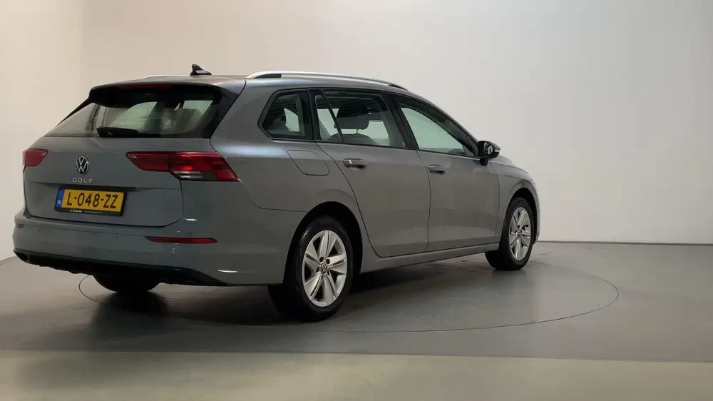 Volkswagen Golf Variant 1.5 TSI Life Business Sfeerverlichti uit 2021, foto 3